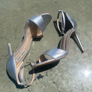 Steve Madden | Tecy Silver Leather Heels | Size 10